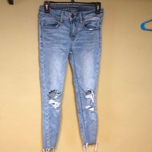 American Eagle distressed Jegging